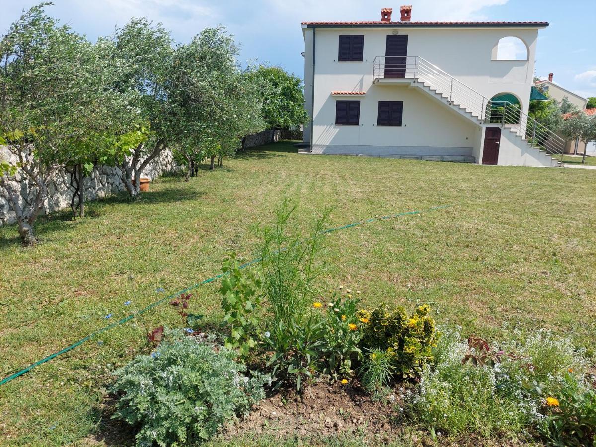 Apartments Vlašići エクステリア 写真