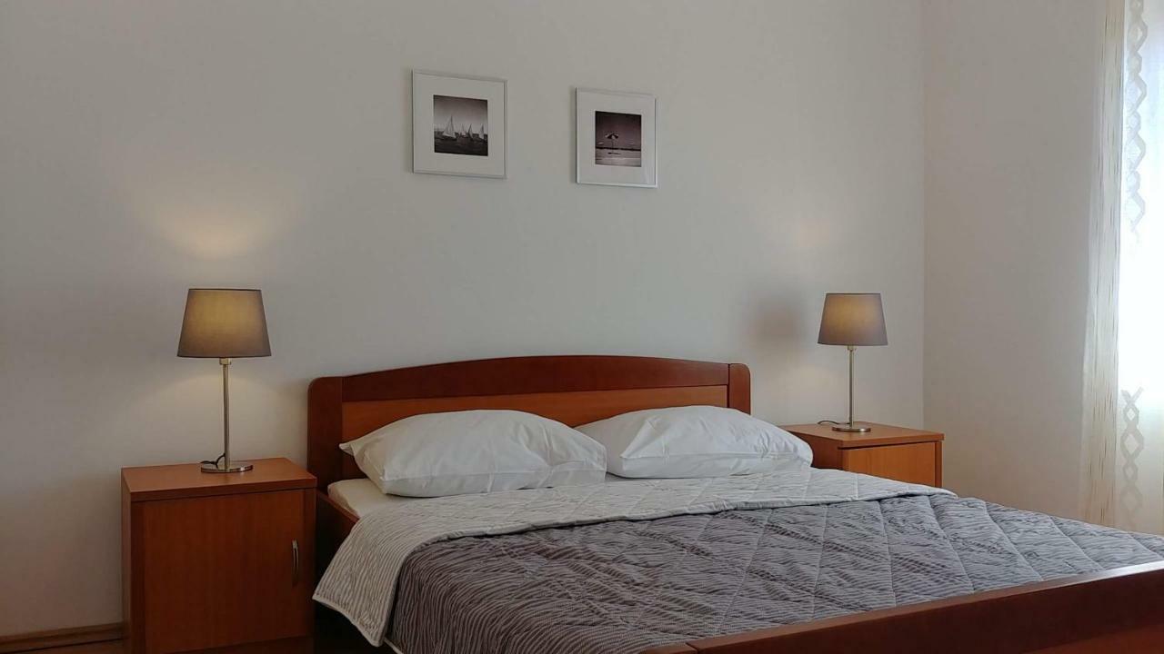 Apartments Vlašići エクステリア 写真